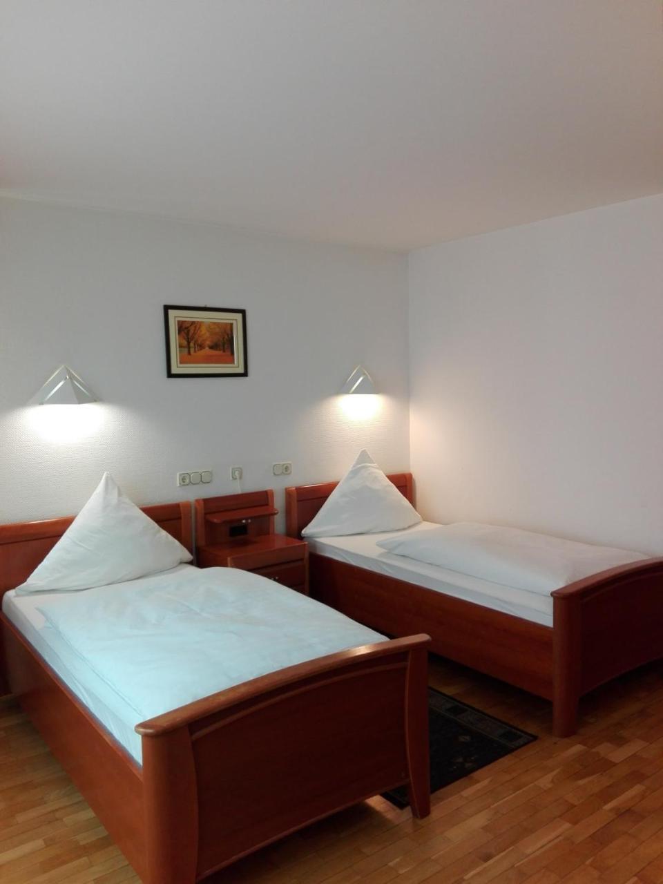 Hotel Restaurant 1000 Кёльн Номер фото